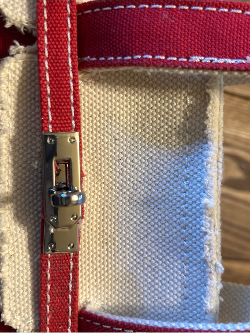 NEW Viral Sunwin Boatkin Small Tote Cream canvas/Red Handles Beach Wirkincore - Picture 8 of 13